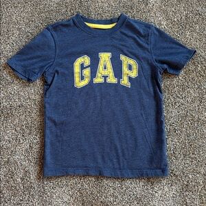 Gap Blue and Yellow Short Sleeve Tee Size S